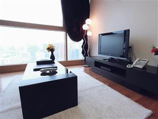 Brown Serviced 3*