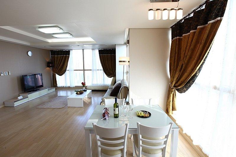 Brown Serviced Hotel
