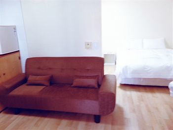 Guest house Iu Myeongdong 2*