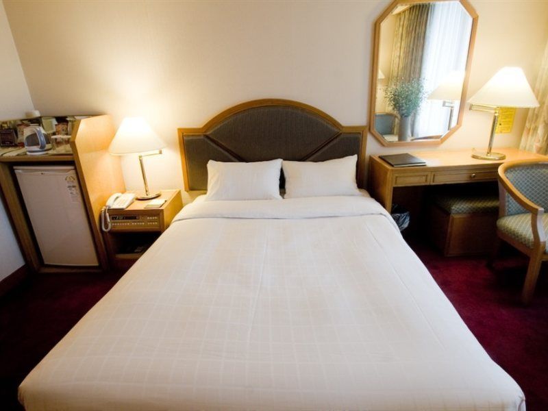 Rex Hotel