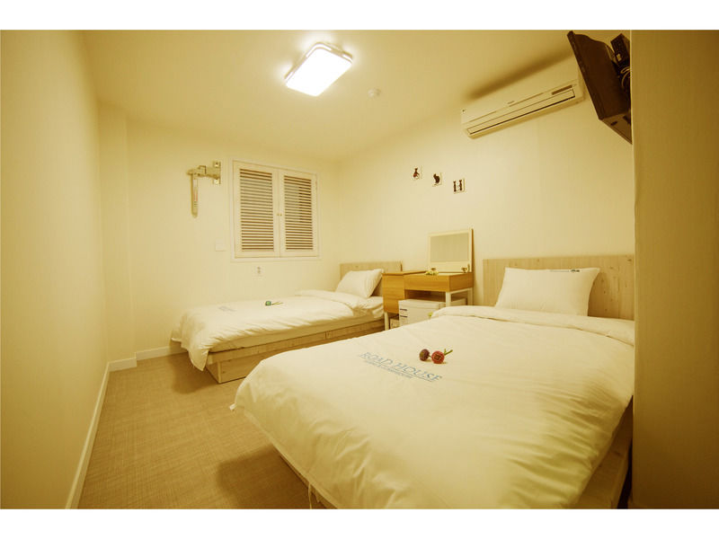 Guest house Road House Myeongdong Seoul