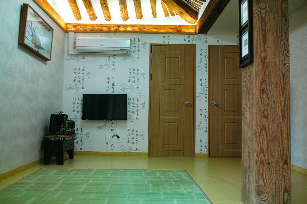 Gung Guest house 2*