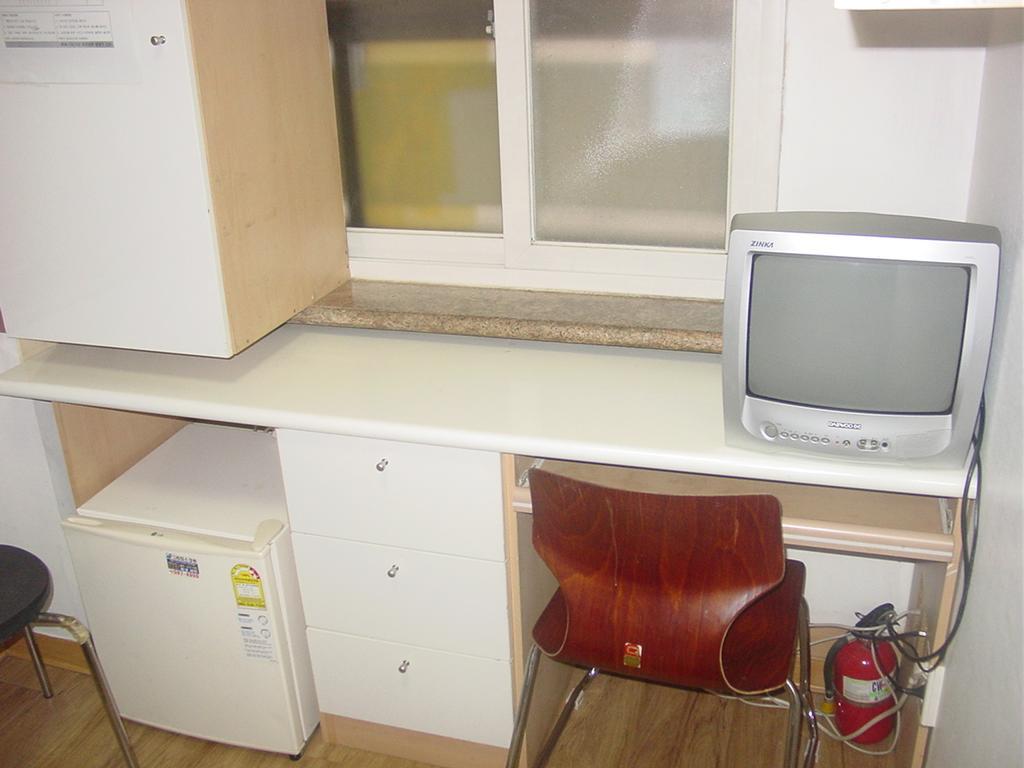 E Livingtel Guest house *