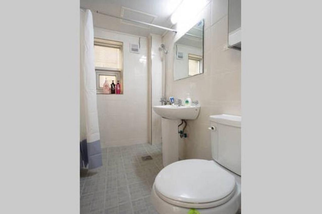 Modern House Apartment Seoul