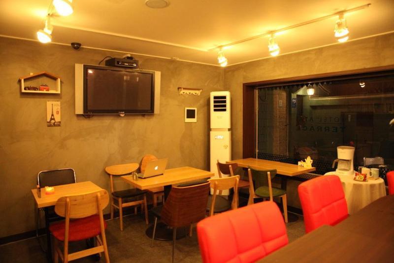 Atti Chungmuro Hotel 3*