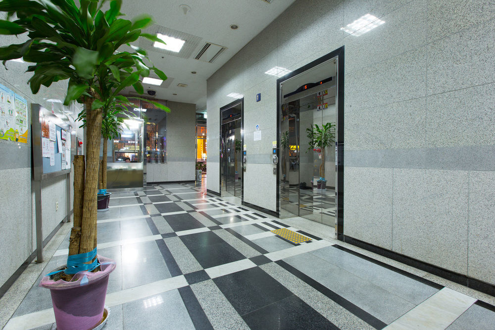 Aparthotel Rocohouse 2*