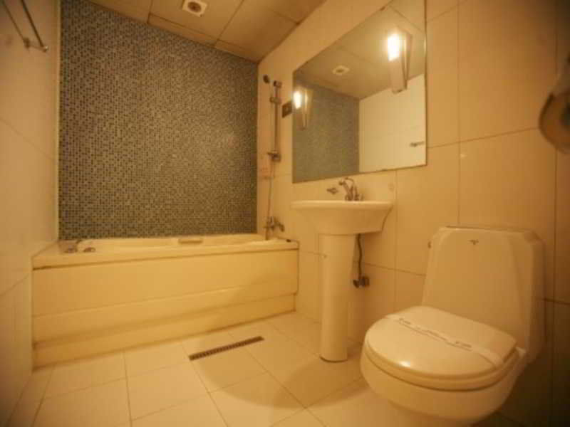 Boom Tourist Hotel 3*