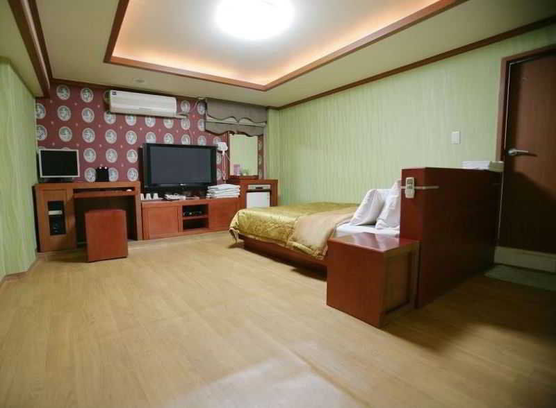 Grandprix Shinchon Hotel Seul