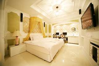 La Nuit Hotel 3*