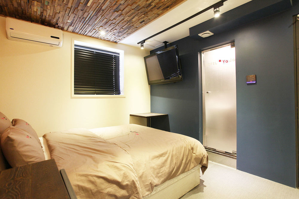 Yaja Chunho Hotel