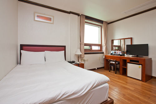 Youngbin Hotel
