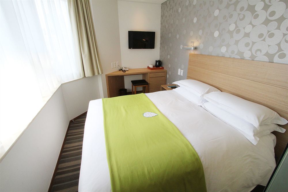 Nine Tree By Parnas Myeongdong 1 Hotel