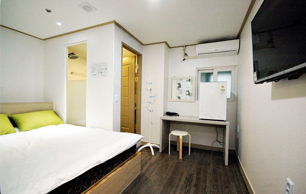 Guest house Eel 2*