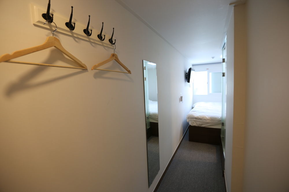 Guest house Philstay Dongdaemun Avenue 2*