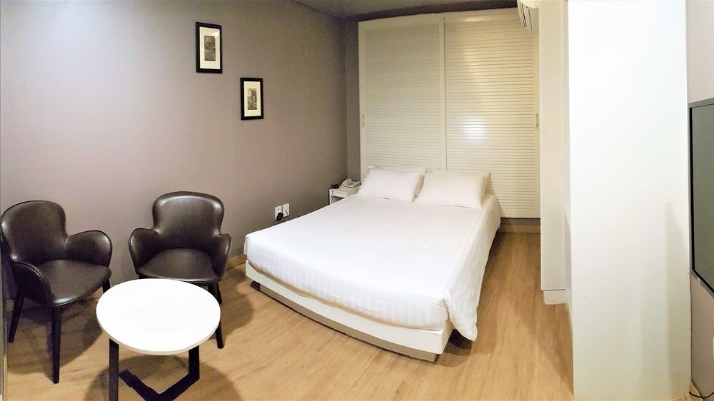 Bridge Hotel 3*