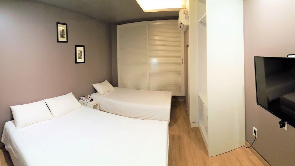 Hotel Bridge