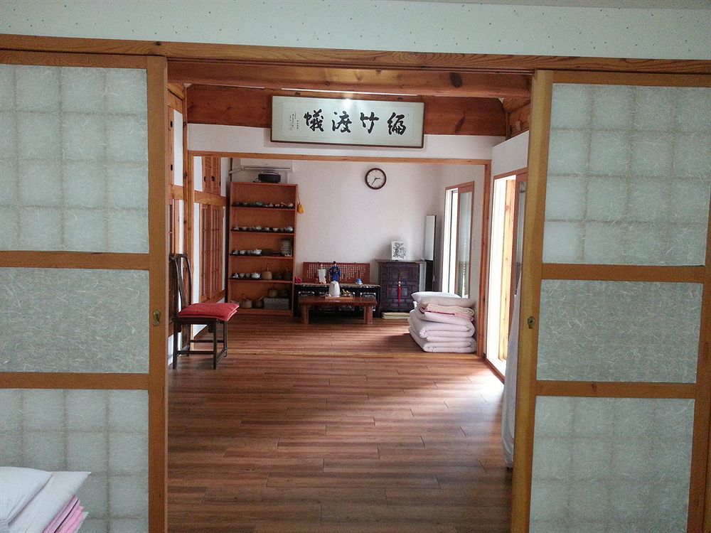Guest house Yoos Family 3*