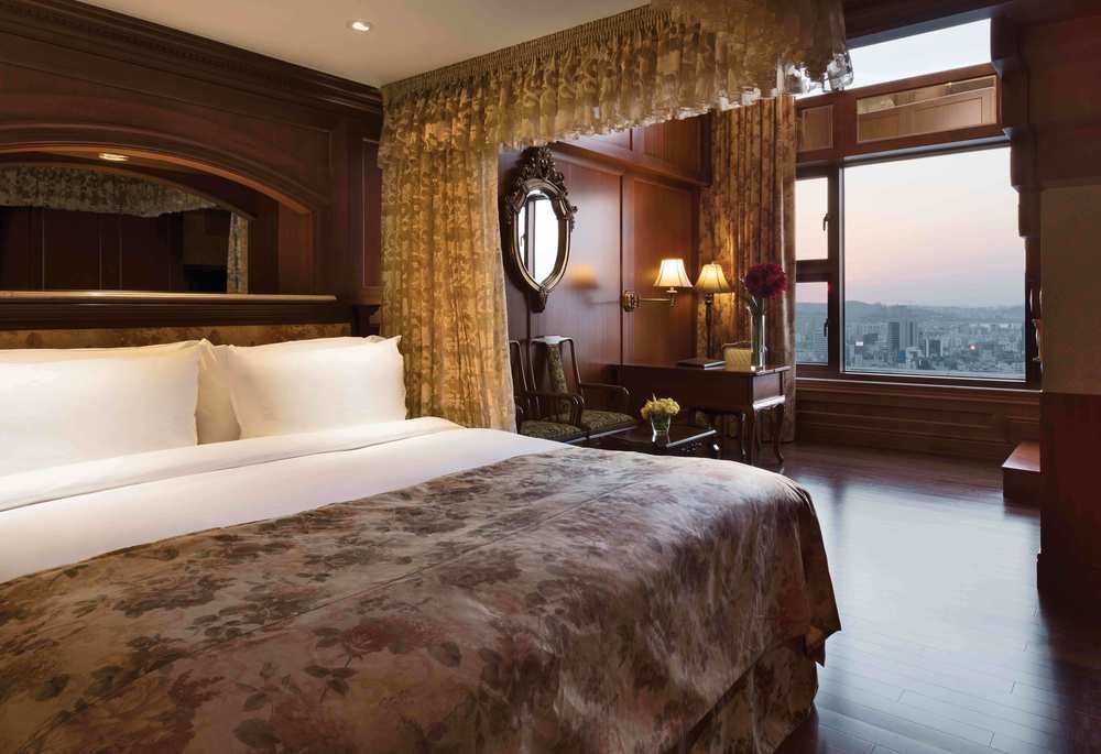Hotel Grand Mercure Imperial Palace