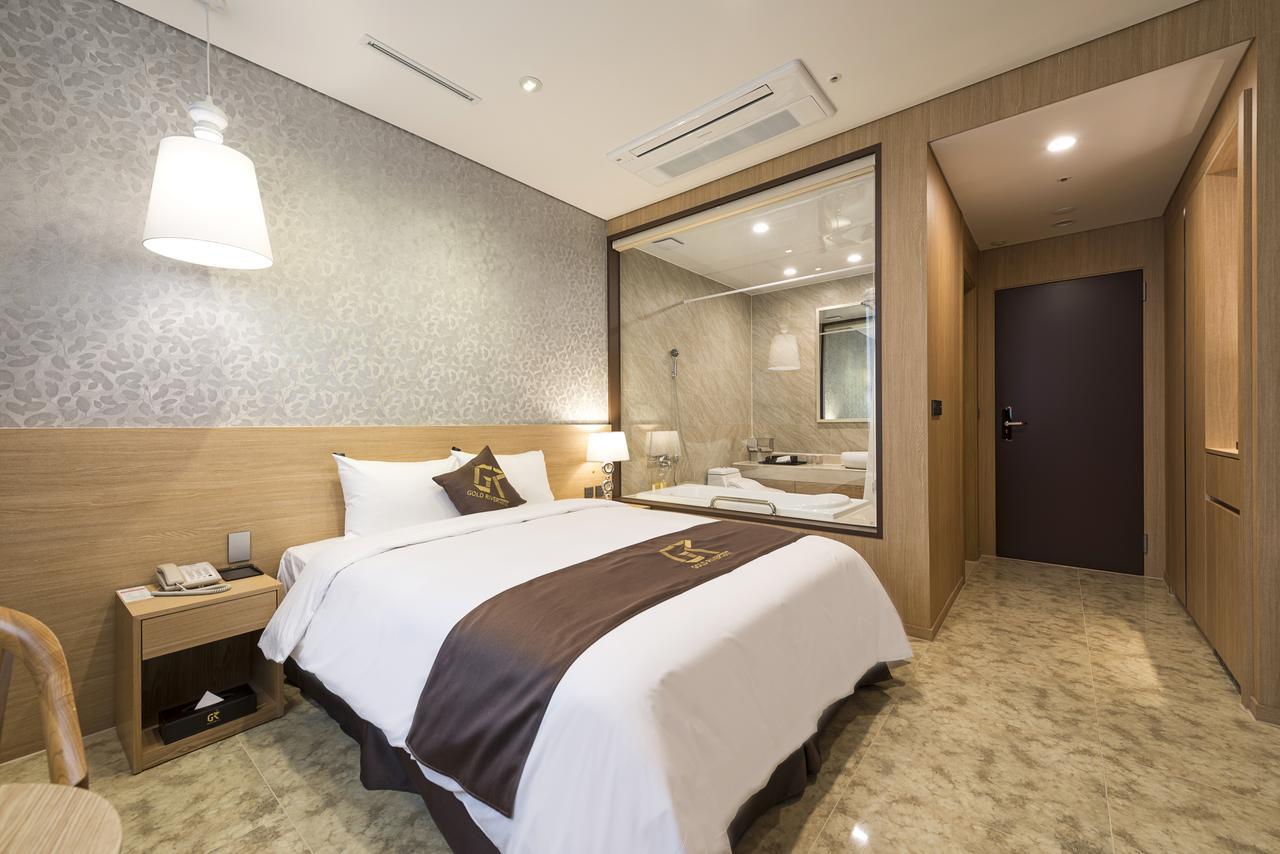 Goldriver Hotel