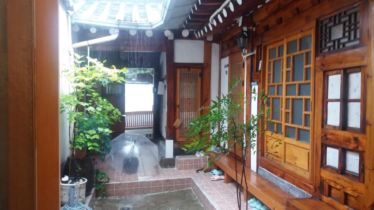 Hanok 202