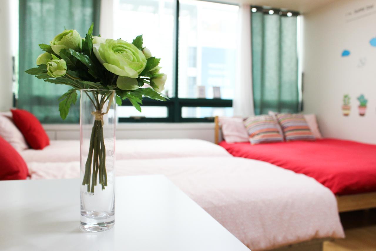 Rocohouse Aparthotel