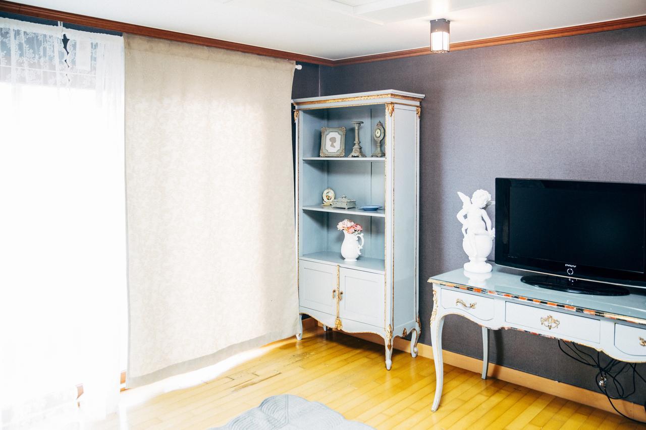 Antique Cozy House In Hongdae