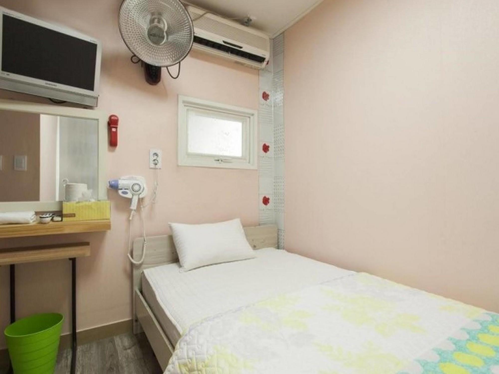 Guest house Mk Liberty House Station 2*