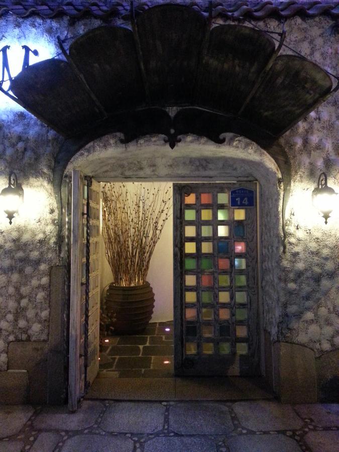 M Hotel 2*