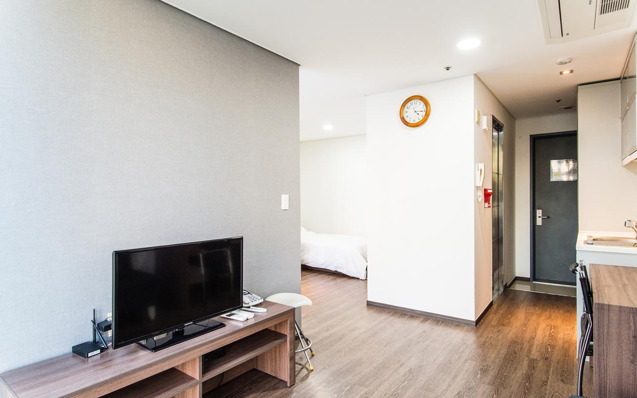 Aparthotel Arinus Shinchon 3*
