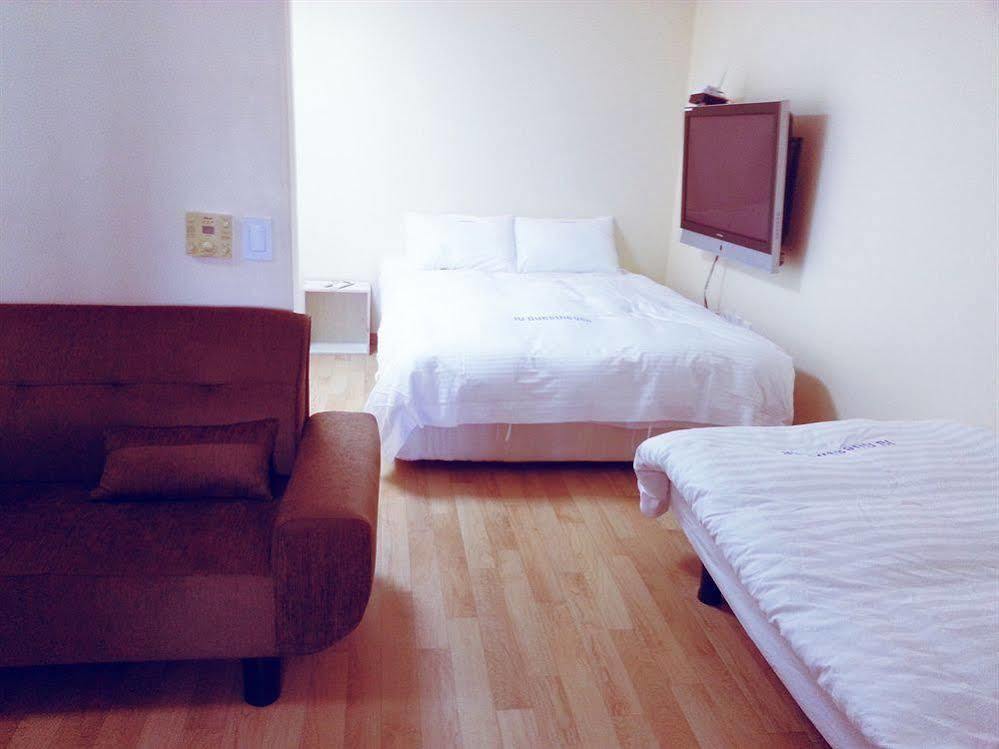 Iu Myeongdong Guest house
