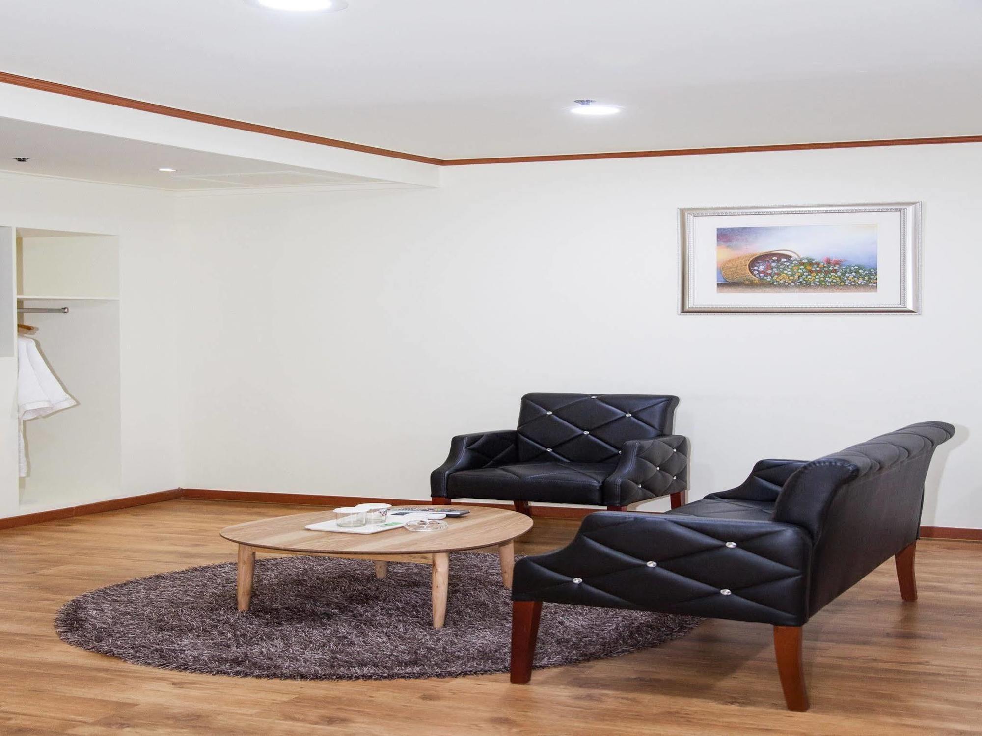 Hotel Noblesse Tourist Seoul
