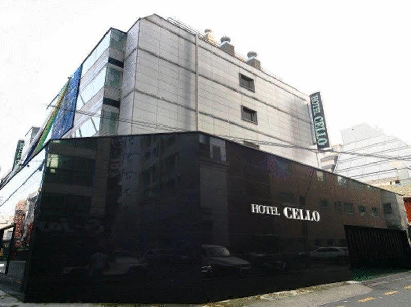 Cello 2* Seoul