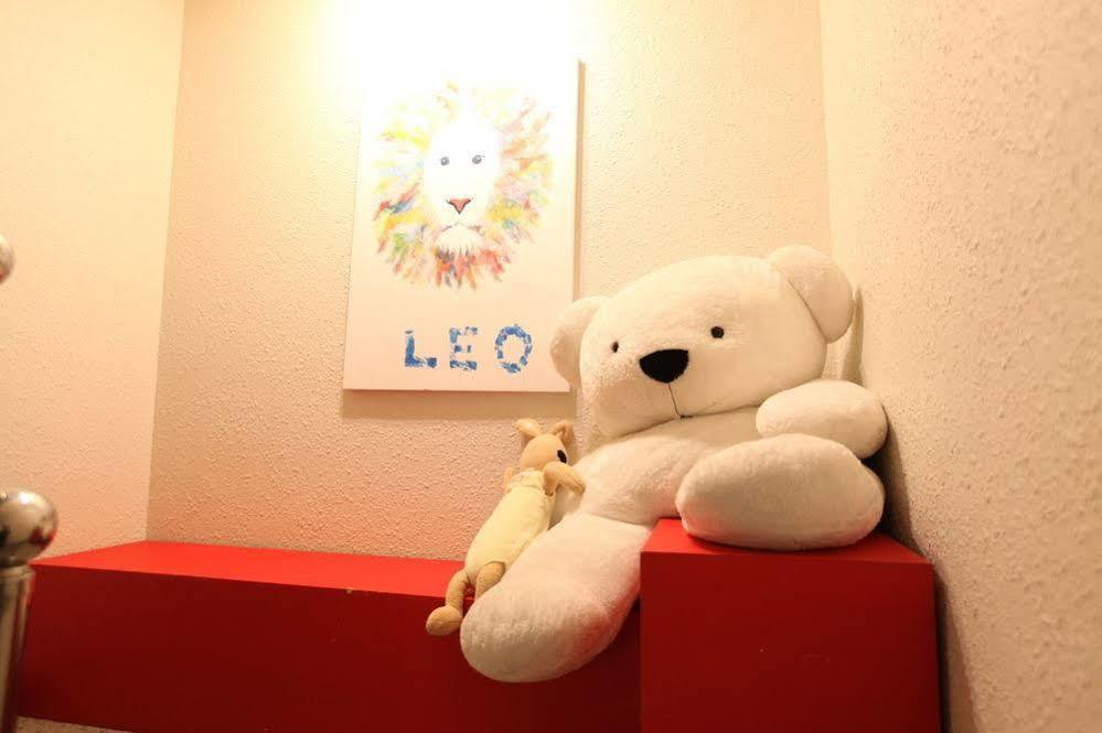 Leo Hongdae Hotel