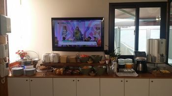 Tomato Hotel 2*