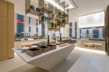 Aloft Myeongdong Hotel