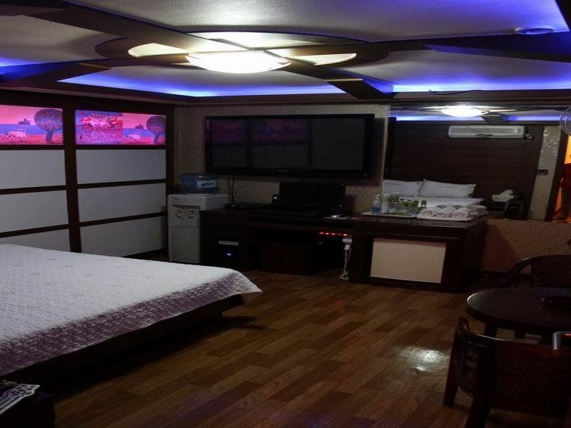 Picasso Jongno Hotel 2*