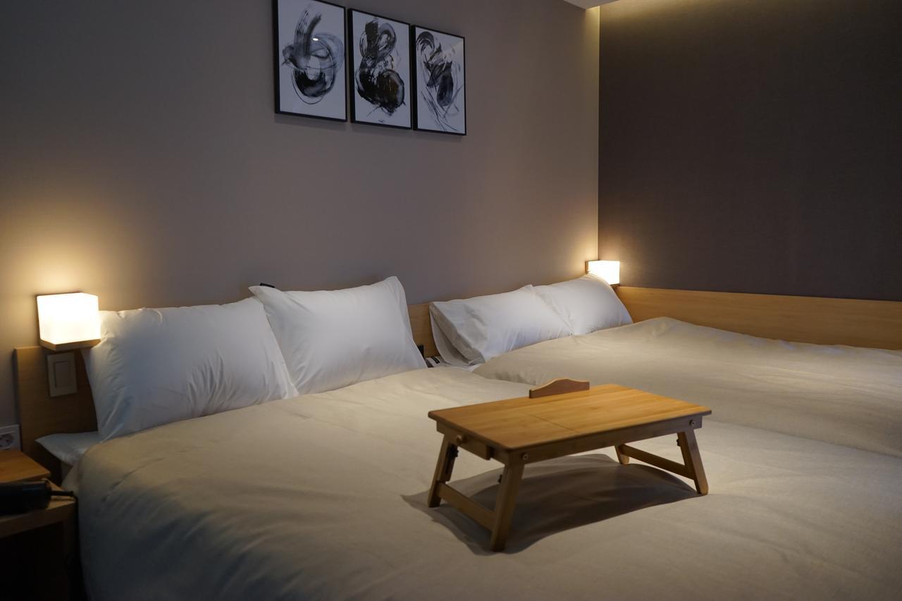 Hostel Artravel Myeongdong *