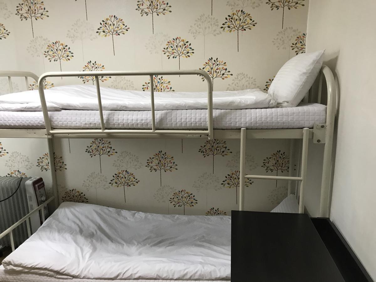 Hostel Huga Haus *