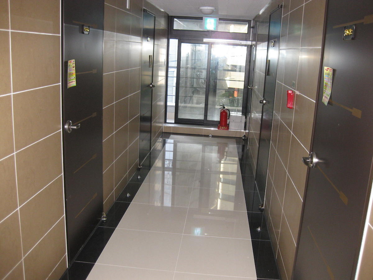 Laketel Apartment *