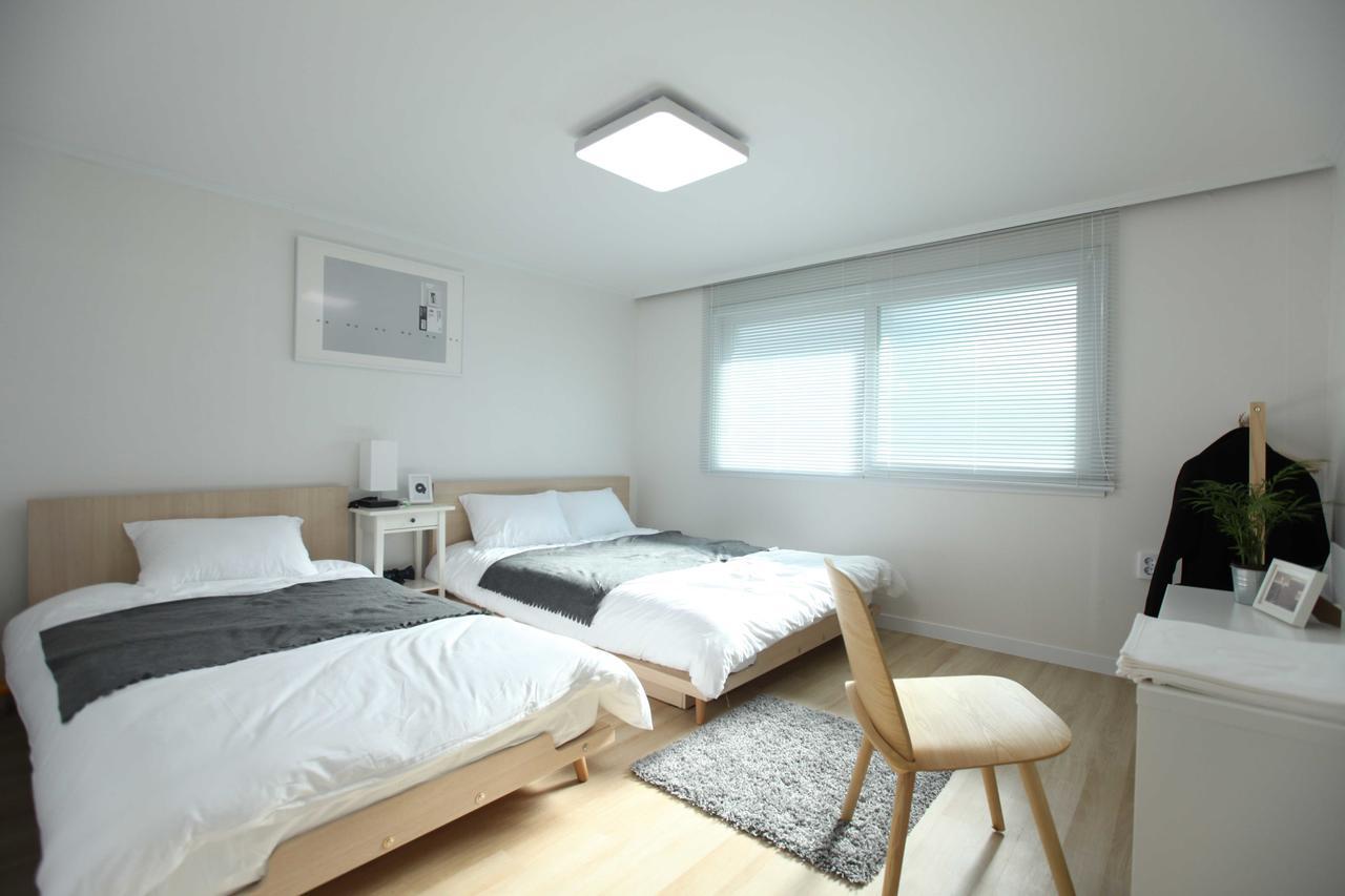 Apartment Log House Seoul