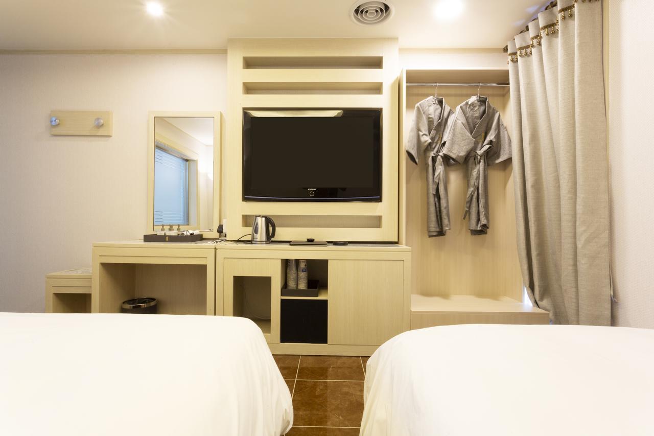 Tirol Hotel Seoul