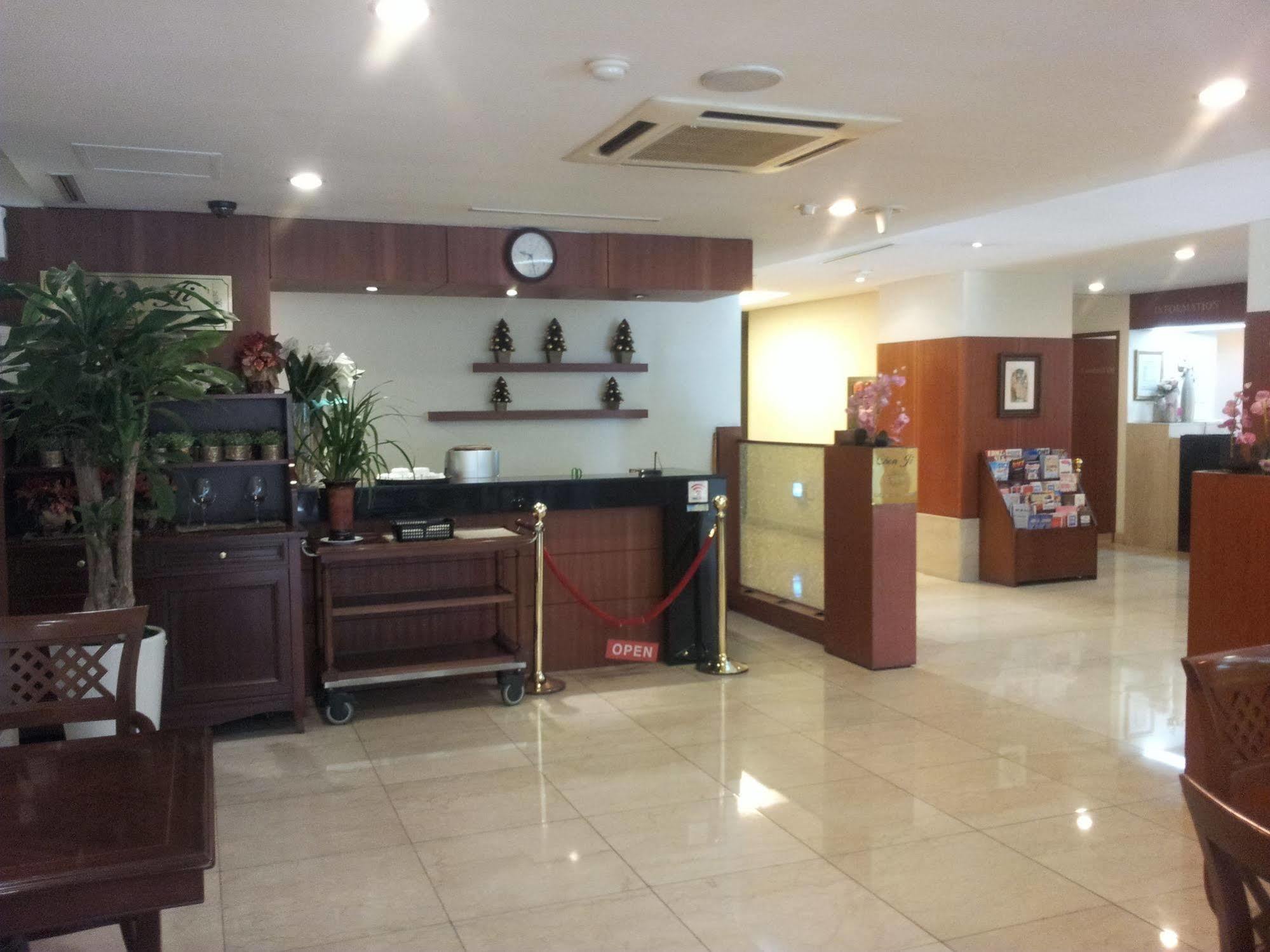 New Chonji Hotel
