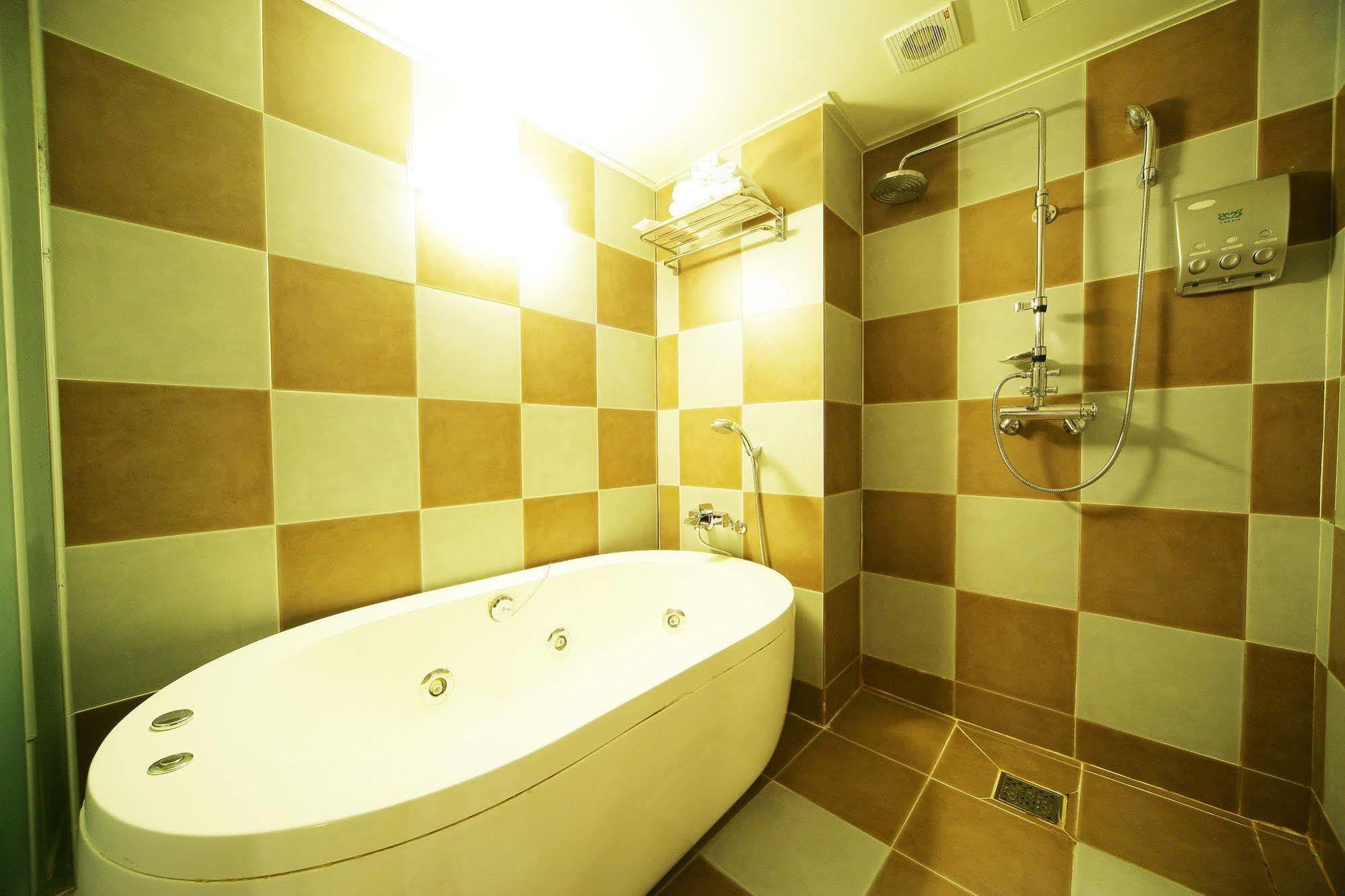 Cello Motel Hotel 2*