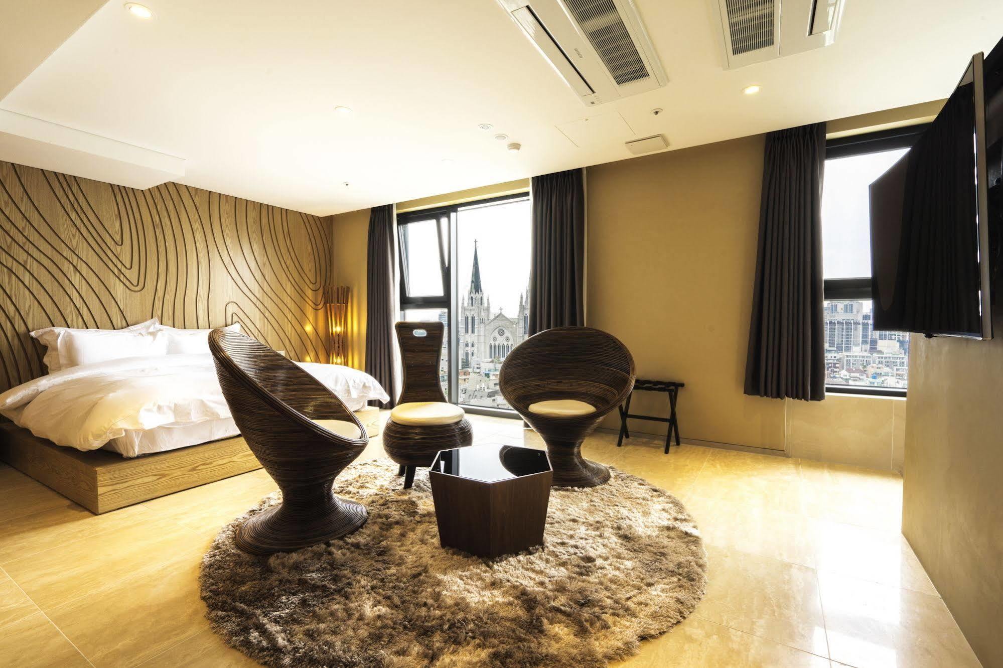 Richwell Hotel Seoul