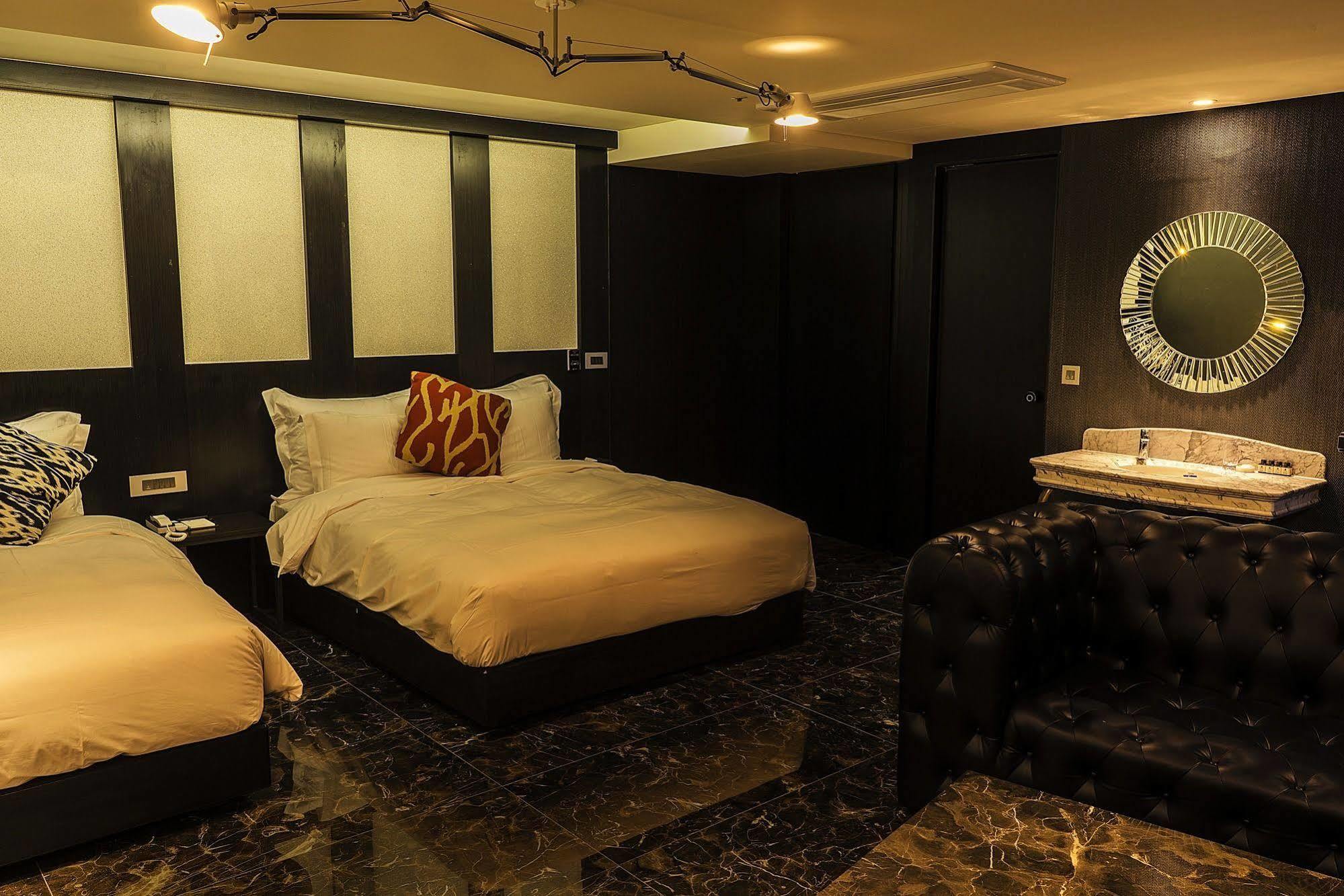 Hotel Richwell