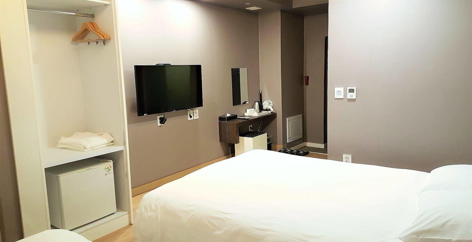 Hotel Bridge 3*