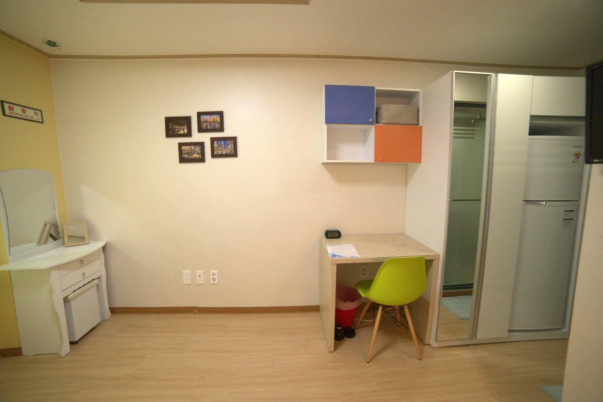 Guest house Cozybox *
