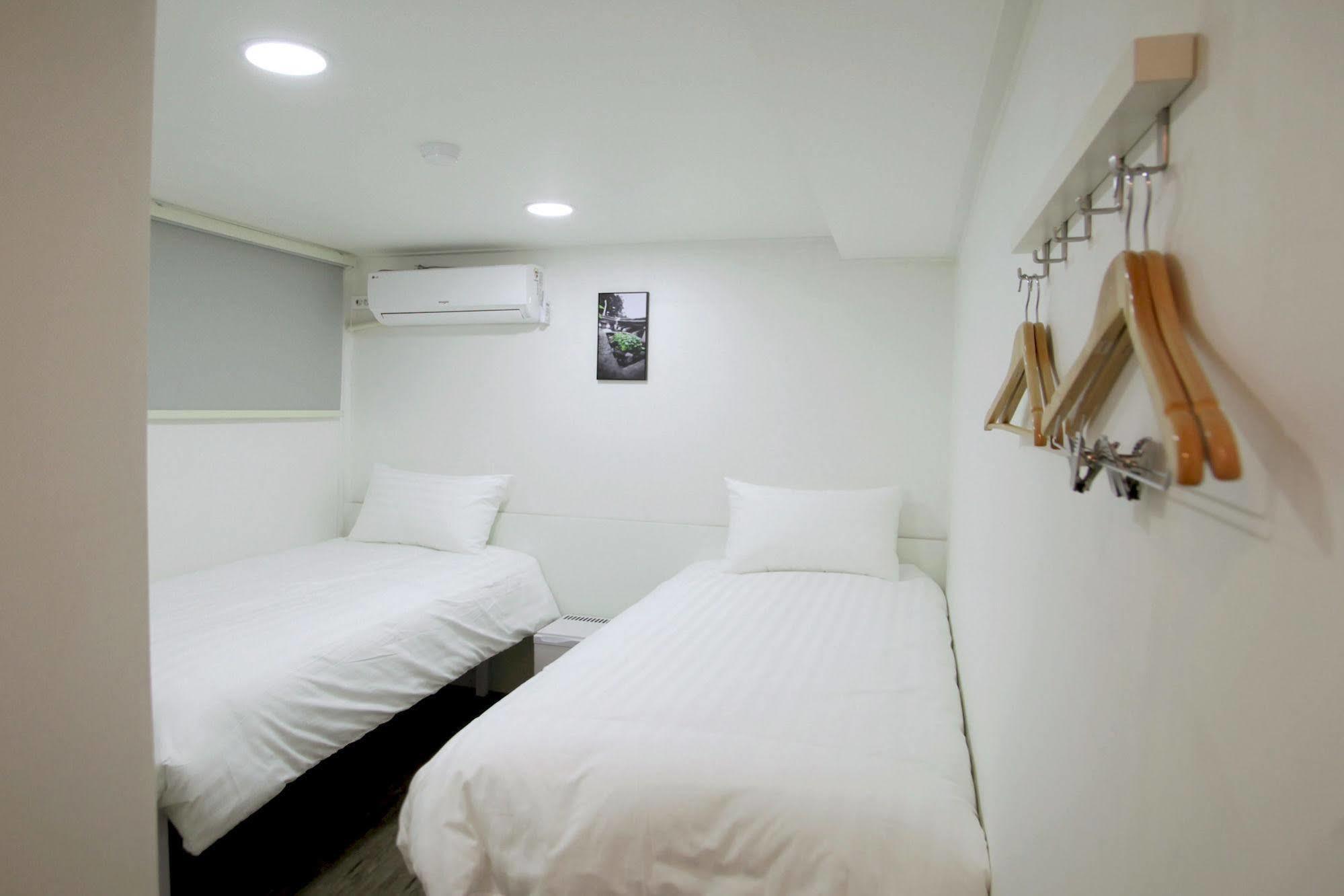 Guest house K-Guesthouse Dongdaemun Premium 2 2*