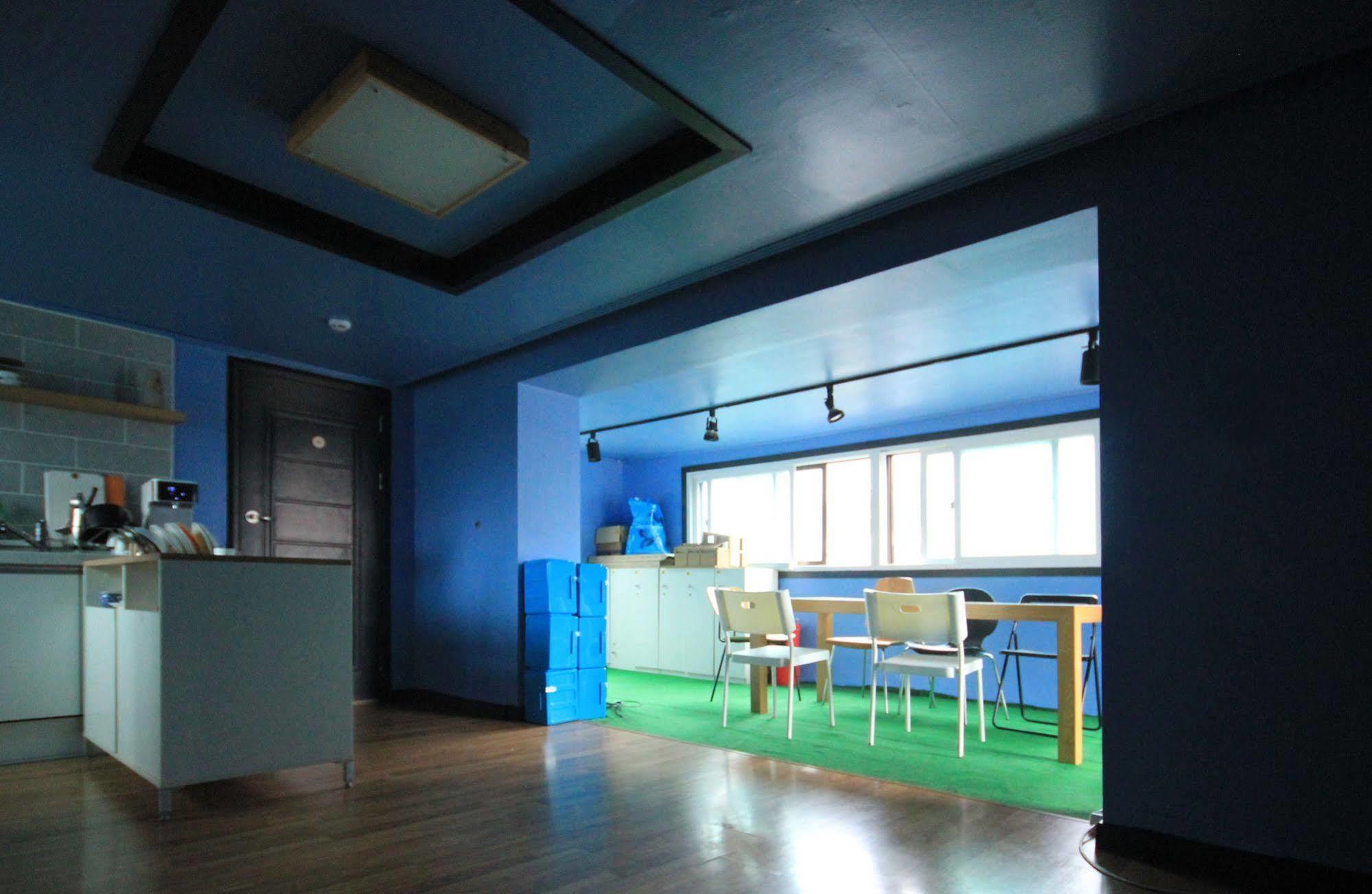 The One Hongdae In - Foreigner Only Hostel Seoul