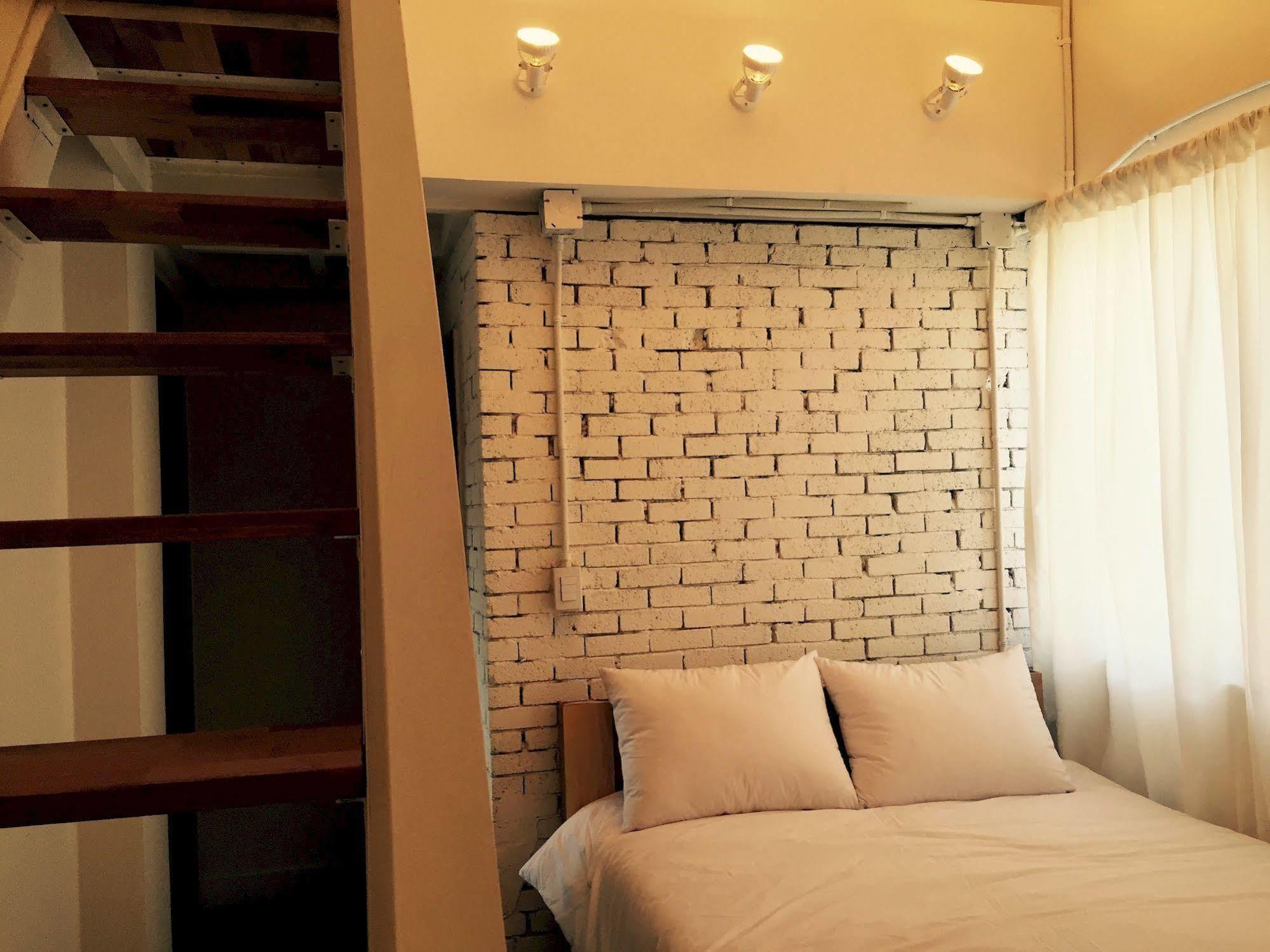 House 740 Hostel *